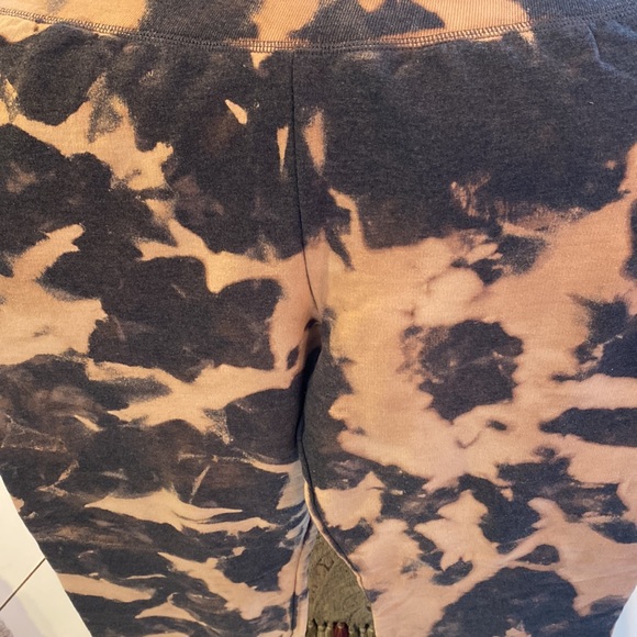 Size Large bleached tie dye sweatpants ooak - Picture 2 of 3